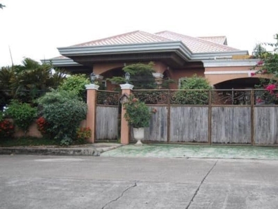 House and Lot 6 bedrooms for Sale in Royal Cebu Estate, Conscolacion, Cebu