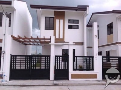 House and Lot For Sale at Kawit, Cavite