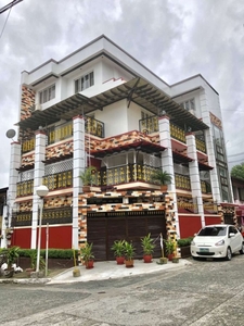House and Lot for Sale in Kapitolyo, Pasig City, Metro Manila