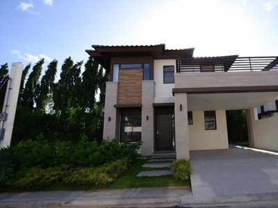 House and Lot in Brentville Bina Laguna near Expressway