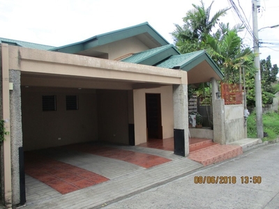 House For Sale in Cebu City, Gated in Talamban near Gaisano Grand.