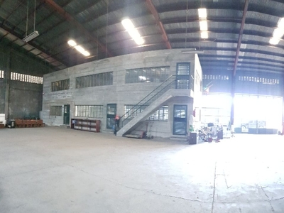 WAREHOUSE FOR LEASE IN Q.C.