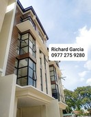 House and lot in quezon city ( inside Sanville subdivision tandang sora )