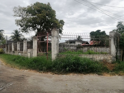 600sqm CORNER LOT GATED AND FENCED IN LAGAO
