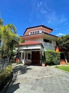 House For Sale In Alabang, Muntinlupa