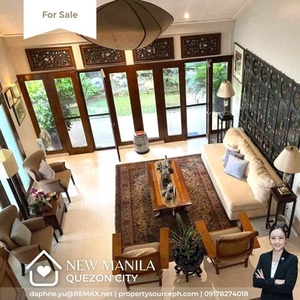 Villa For Sale In New Manila, Quezon City