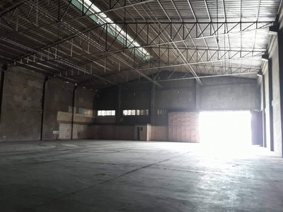 Warehouse w/ Exclusive Parking for Rent in Basak Mandaue