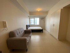 31sqm Furnished Studio-type unit for sale at THE LERATO in Makati City
