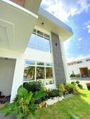 4 BEDROOM FULLY FURNISHED HOUSE WITH POOL FOR OVERNIGHT STAY