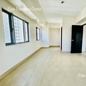 178.10 sqm 3 Bedroom Condo in McKinley Hill, Taguig For Sale
