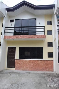 Ready for occupancy house for sale at Divine Homes in Lahug Cebu