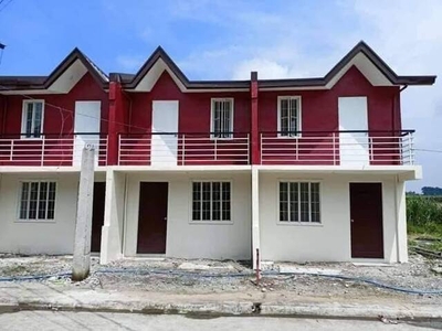Townhouse For Sale In Pulong Buhangin, Santa Maria