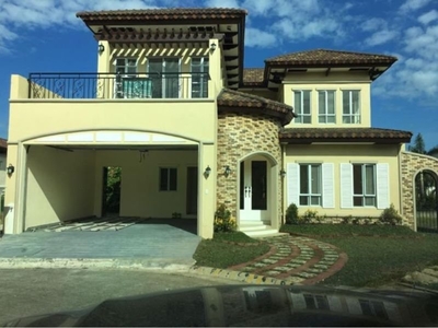 Cezzane house and lot for sale in Portofino Alabang