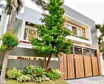 Modern House in Greenwoods Executive Village for Sale