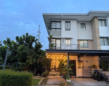 3 Bedroom Townhouse Corner Lot For Sale at Ferndale Villas, Quezon City