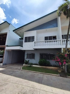 4BR townhouse inside Maria Luisa for rent in Cebu City