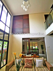 Puting Kahoy, Silang, Villa For Sale