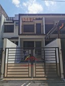 Pre-owned townhouse in Pamplona Dos, Las Pinas