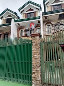 5 bedroom Townhouse for sale in Quezon City