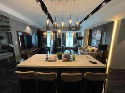 4 Bedroom Condo unit in Uptown Ritz For Sale at Taguig City