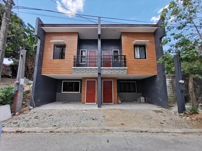 Townhouse For Sale In San Isidro, Angono