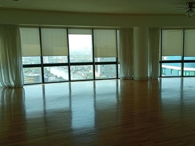 4BR Condo for Rent in Rizal Tower, Rockwell Center, Makati