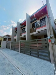 Townhouse For Sale In B.f. International Village, Las Pinas