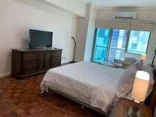 2 bedrooms with balcony and parking fully furnished 6 pax is okay walking distance to Makati Medical and Greenbelt