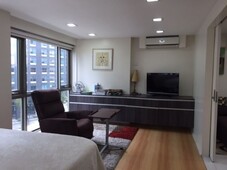Fully Furnished One Bedroom Unit in Forbeswood Parklane BGC for sale