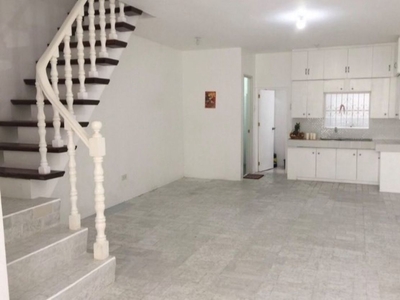 House and lot 3 bedrooms in 3291 B, Santa Cruz, Makati for rent