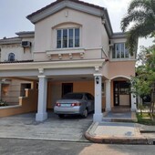 Beautiful peaceful townhouse with all amenities near clubhouse for sale