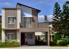 Best Single Type House and lot near Manila via CAVITEX