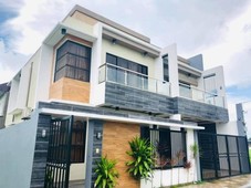 FOUR BEDROOM HOUSE AND LOT FOR SALE IN ANGELES CITY PAMPANGA