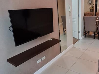 1BR Condo for Rent in Red Oak at Two Serendra, BGC - Bonifacio Global City, Taguig