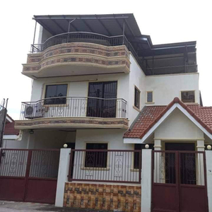 House For Sale In San Antonio, Santo Tomas