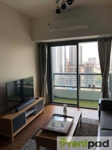 Spacious 1BR Unit with Balcony for Rent at Shang Salcedo Place