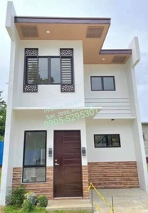 3-Bedroom Townhouse For Sale in Las Piñas (walking distance to SM Southmall)