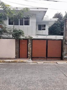 House For Rent In Horseshoe, Quezon City