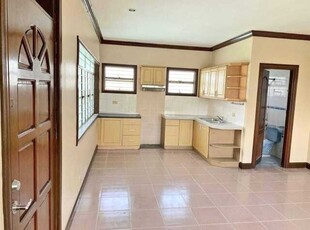 House For Rent In New Manila, Quezon City