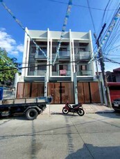 Townhouse For Sale In Bangkal, Makati