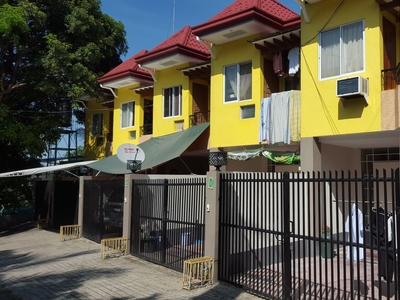 2 Story 5 Doors Apartment with car park for rent at Quiot Pardo, Cebu City