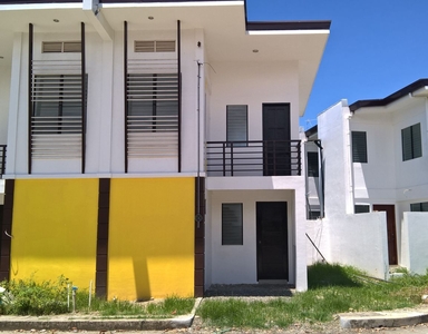 For Rent 2 Storey Townhouse in Minglanilla, Cebu