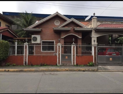 For Rent 3 Bedroom Fully Furnished House in Bacoor City, Near City Hall