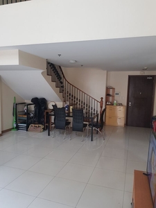 For Sale: 2 Bedroom Unit with Balcony at Manhattan Heights in Cubao, Quezon City