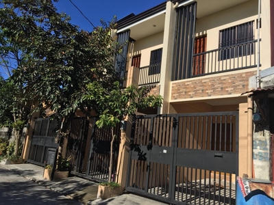 Semi furnished 2 Story Apartment with Garage for Rent