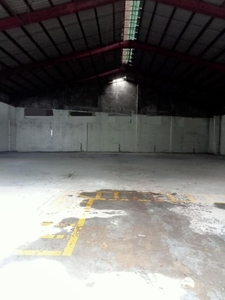 Warehouse For Rent in Quezon City 805sqm