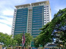 3bedroom condominiumat Cebu business Park