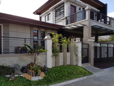 Modern 1.5-story House for Sale in BF Homes, Paranaque