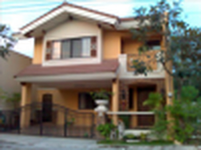 single detached house w/ attic For Sale Philippines