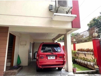 Townhouse For Rent In Project 8, Quezon City